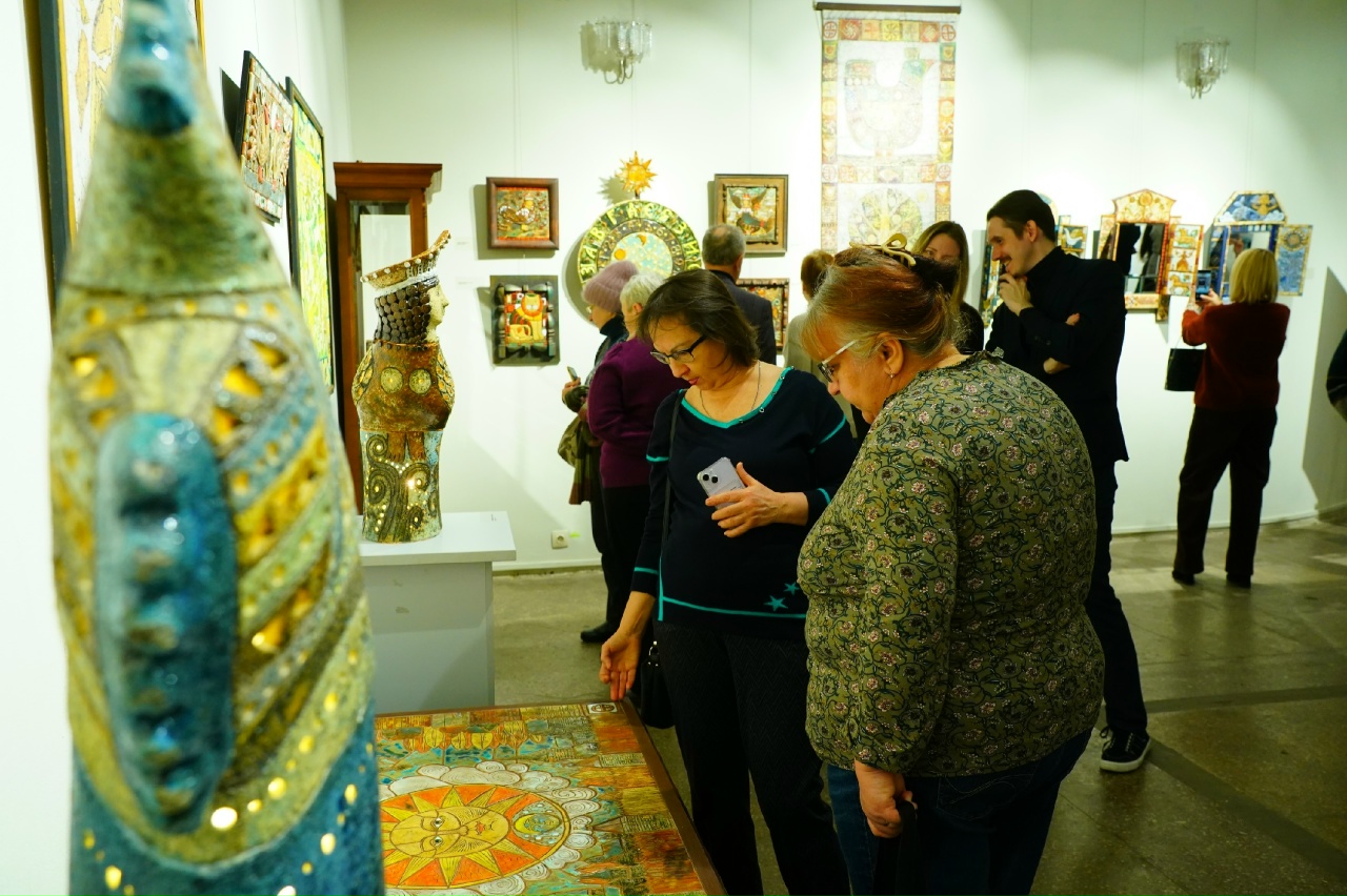 В Самаре открылась выставка династии Самаринкиных