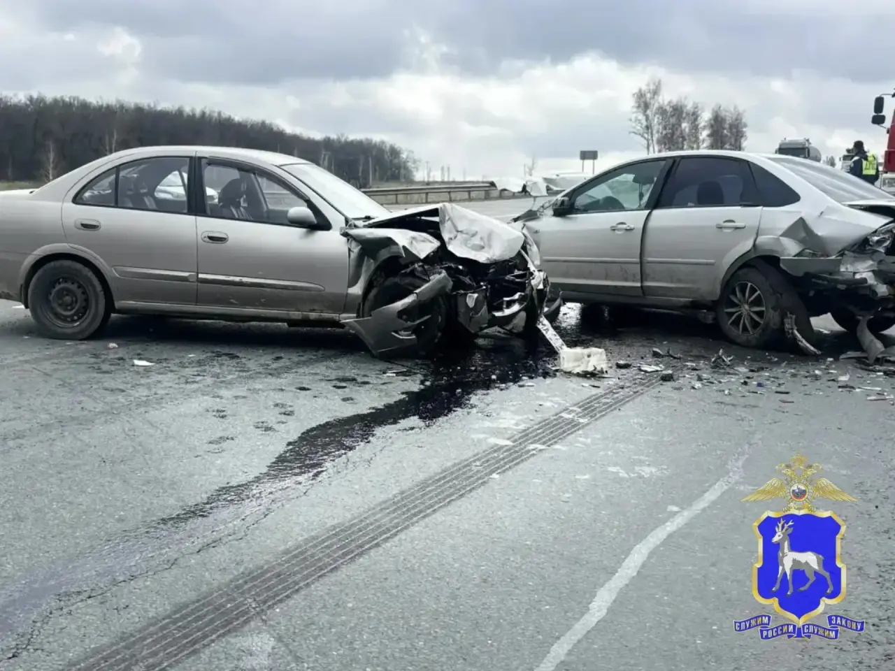 Двое пострадали, один погиб: массовая авария на трассе под Самарой 22 апреля