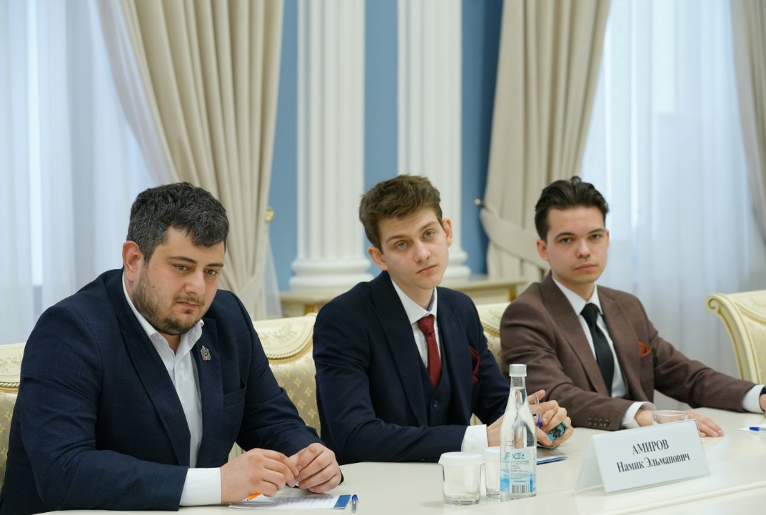 "Золотой фонд Самарской области": Вячеслав Федорищев встретился с победителями и участниками проектов БФ "Система"
