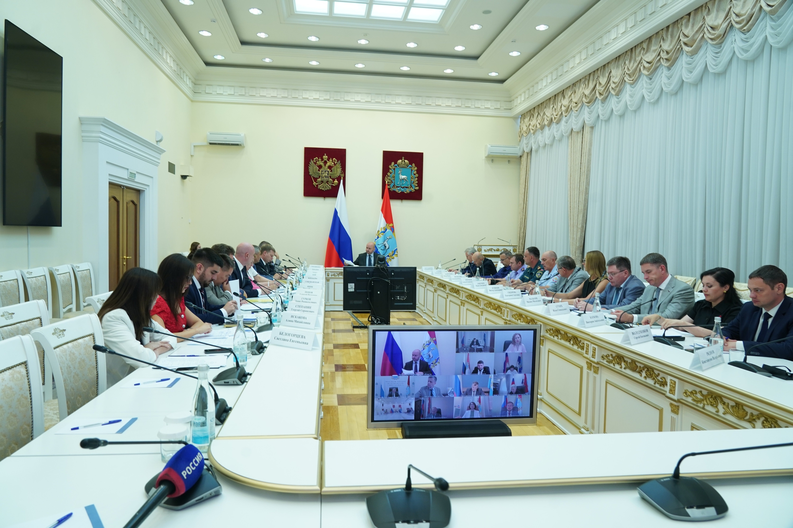 Вячеслав Федорищев поручил разработать дополнительные меры по контролю цен на АЗС