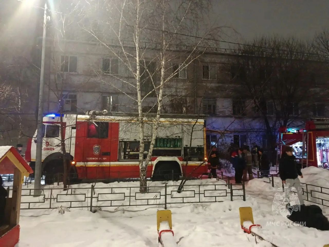 Один погиб и пятеро пострадали: в Самаре загорелись две квартиры