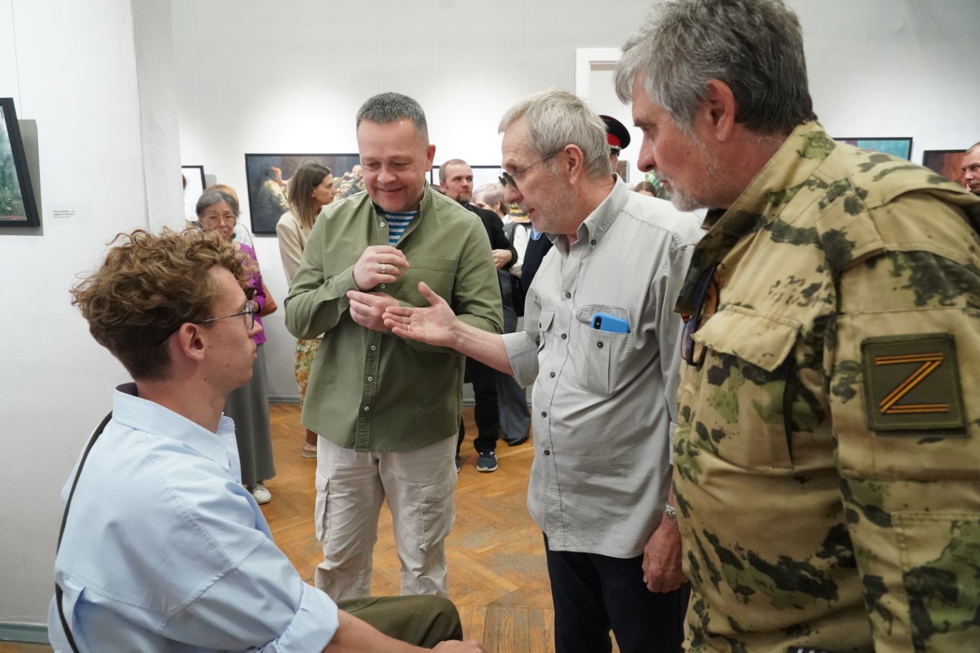 В Самаре проходит выставка о подвигах луганцев