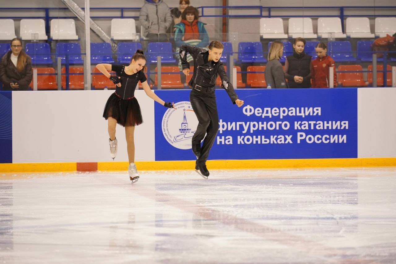 В Самаре проходят всероссийские соревнования по фигурному катанию