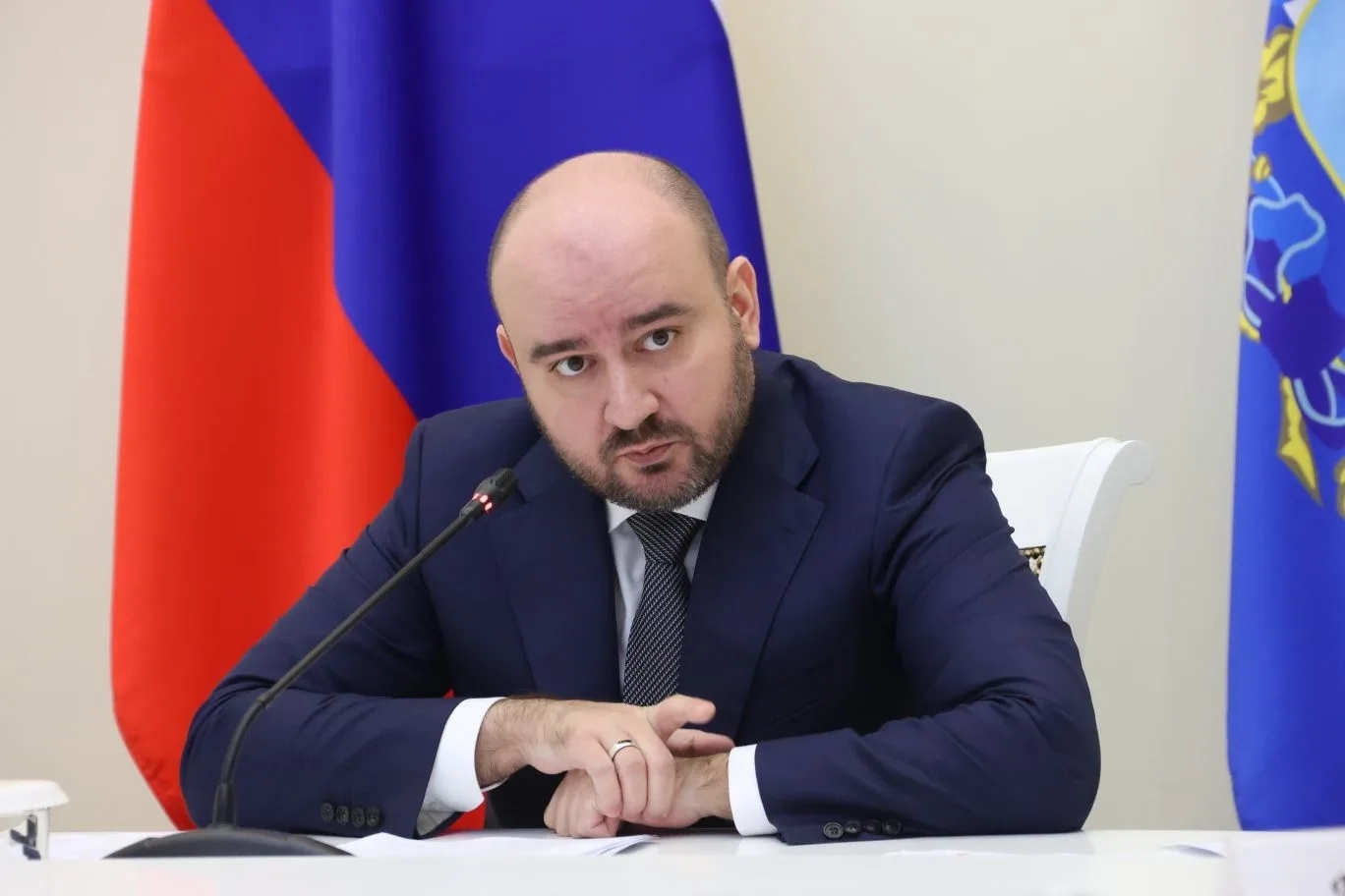 Ремонт больниц, навигация до села Ширяево, решения по точечной застройке: губернатор рассмотрел обращения граждан 