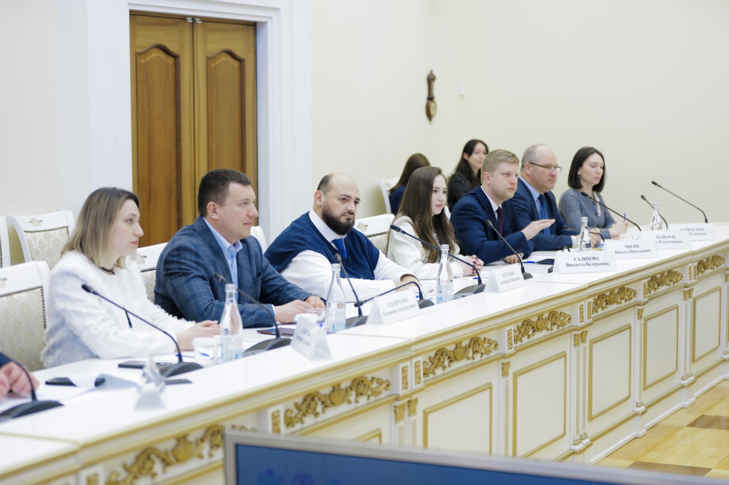 Вячеславу Федорищеву представили проект оптимизации процессов в органах власти с помощью ИИ