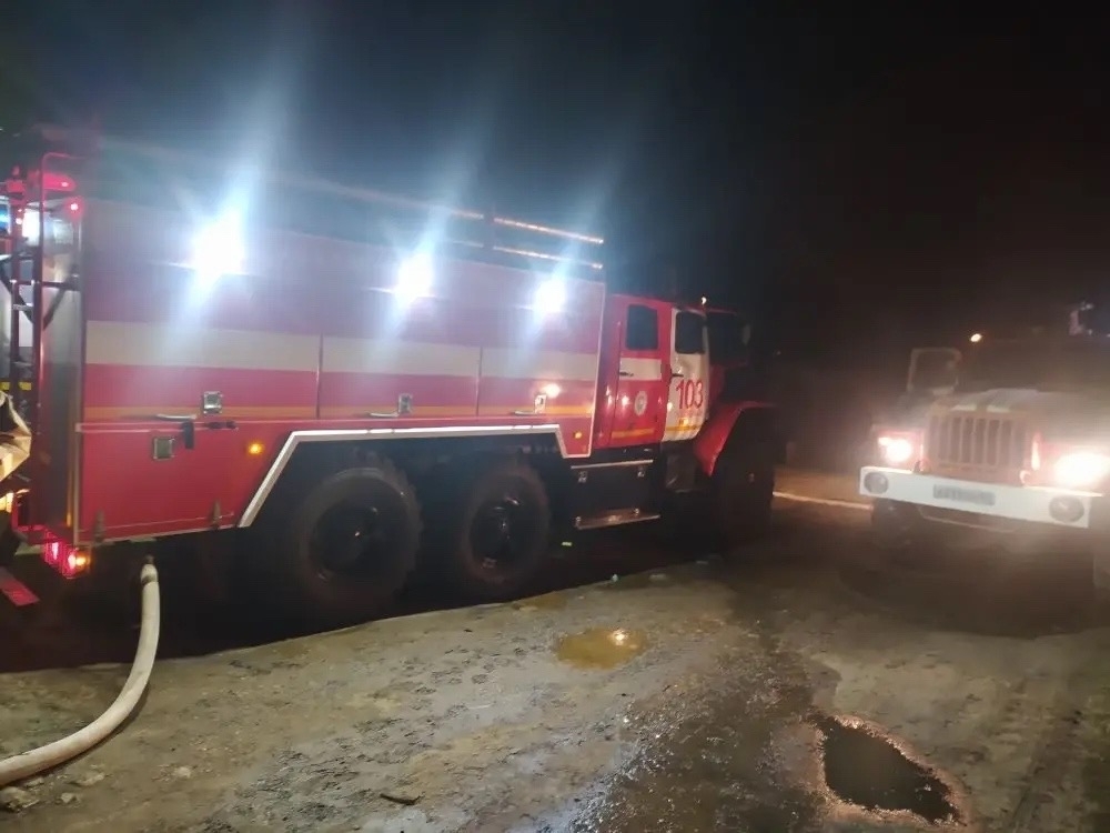 Ночью 17 апреля в селе Савруха сгорела легковушка в гараже 
