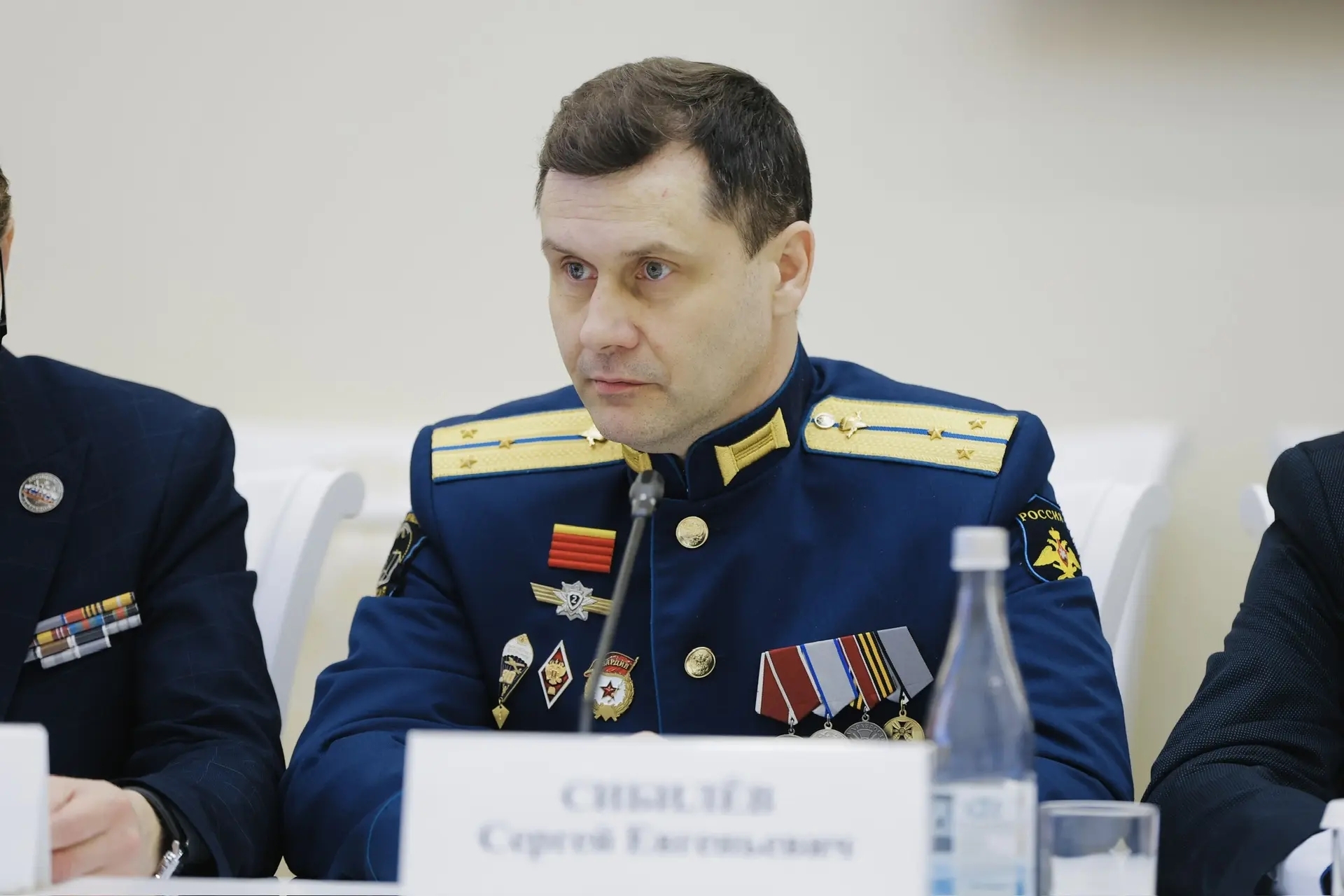 В Самаре на встрече с губернатором участники второго потока "Школы героев" представили свои предложения по дополнению обучения