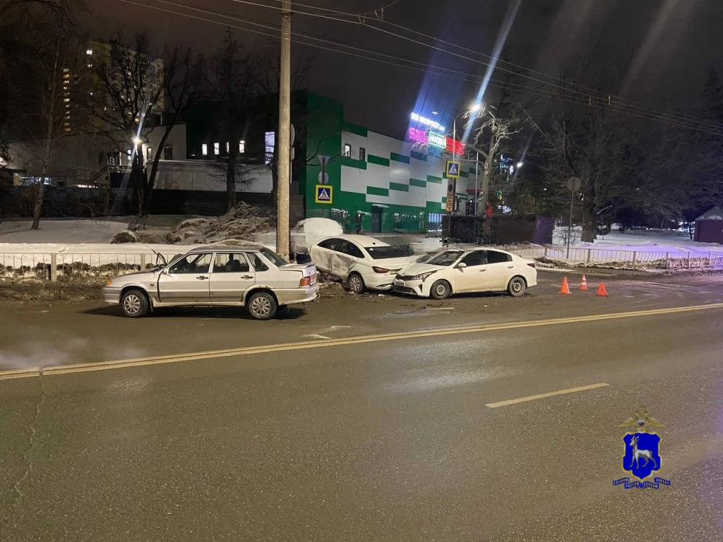 В Самарской области женщина на "Весте" сбила ребенка и уехала