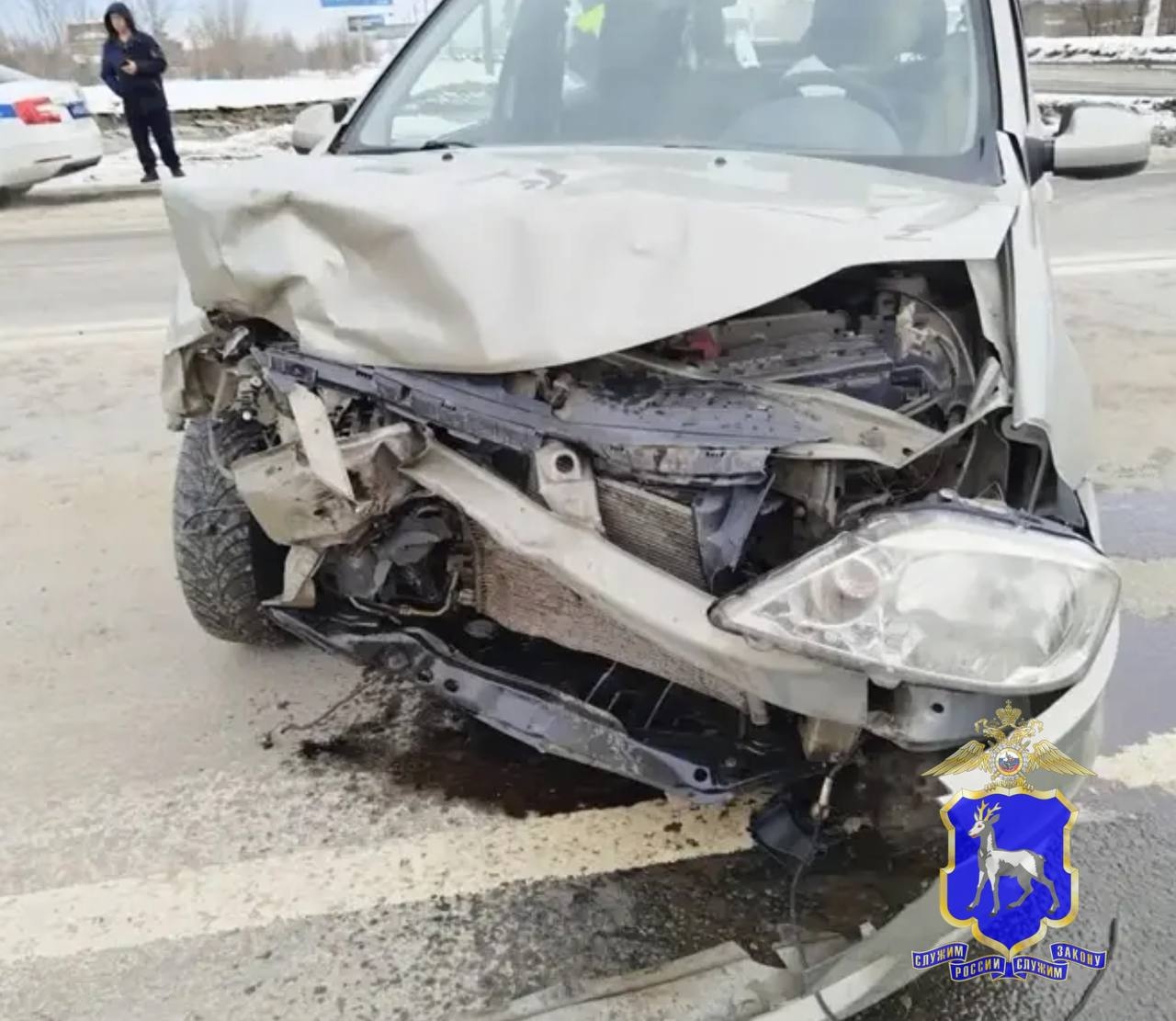 В Самарской области на трассе 20-летний парень на Datsun врезался в Renault