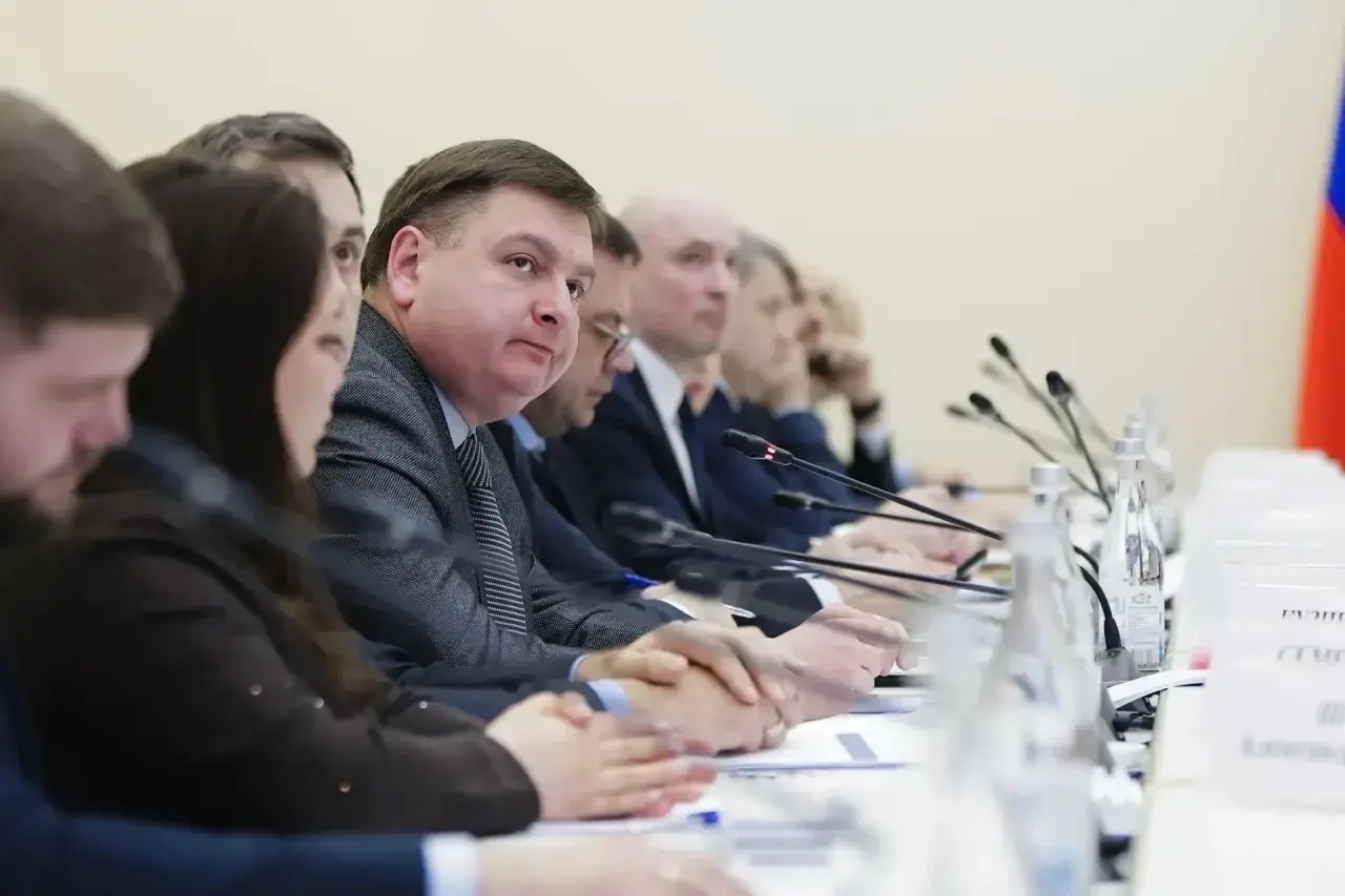 Вячеслав Федорищев дал поручение ГЖИ провести проверки качества уборки дворов и очистки крыш от наледей