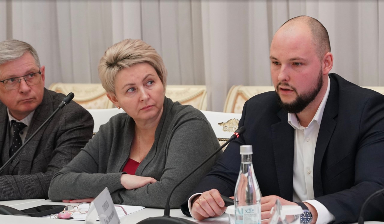 Вячеслав Федорищев представил нового помощника губернатора — Глеба Гордеева