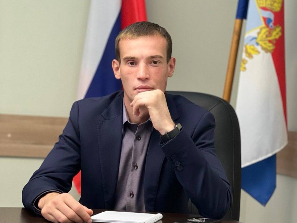 Матвей Мартемьянов — о "Школе героев": "Это братство людей, которые, рискуя жизнью, прошли через испытания и теперь хотят двигаться вперед"