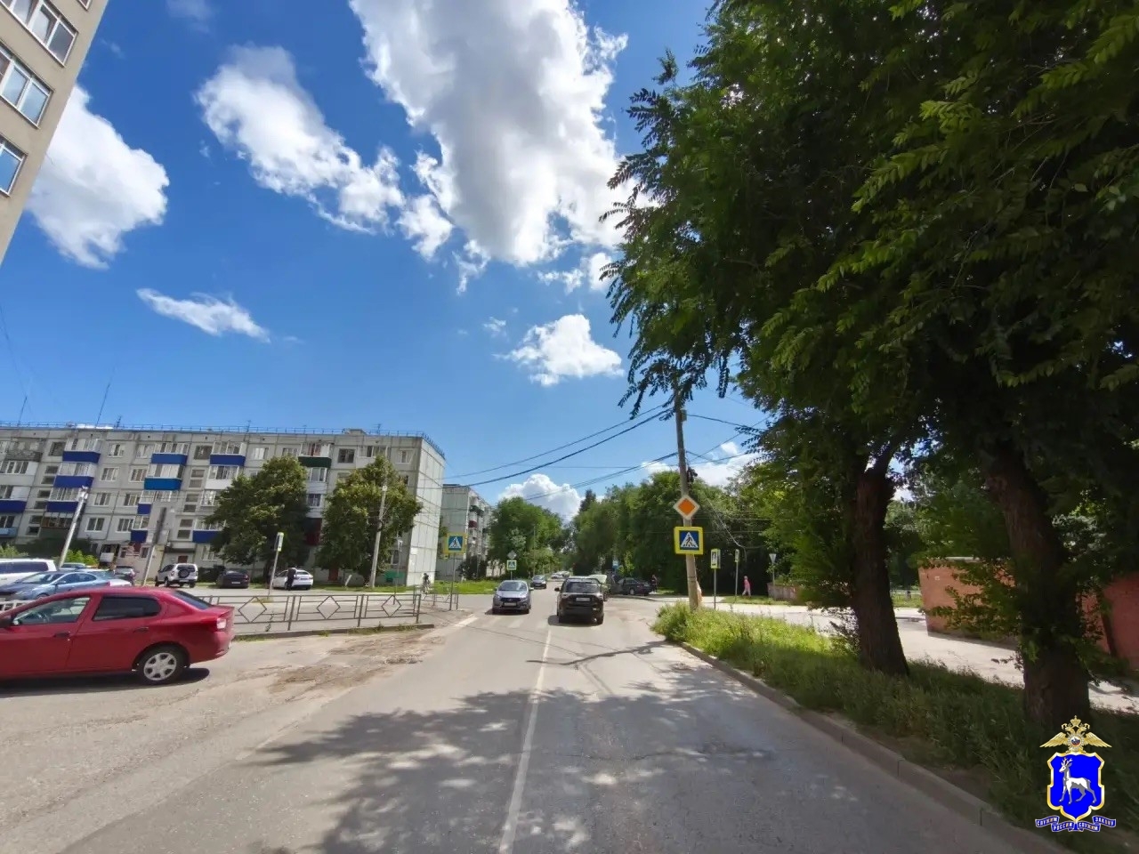 В Самаре 29-летний водитель на "Мерседесе" сбил женщину на переходе