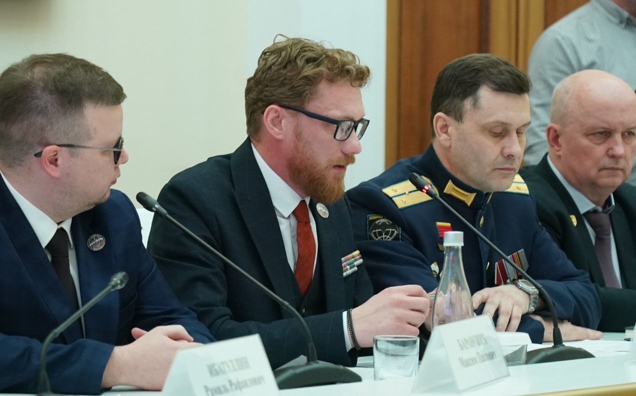 Вячеслав Федорищев 19 марта обсудил с участниками "Школы героев" реализацию их проектов и совершенствование программы