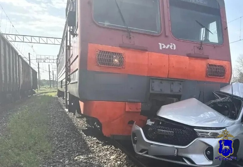 Ехал на "красный": подробности смертельного ДТП с Haval и электричкой у Сызрани