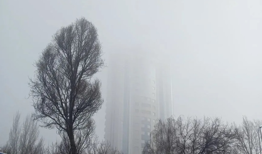 Густой туман окутал Самару утром 26 марта