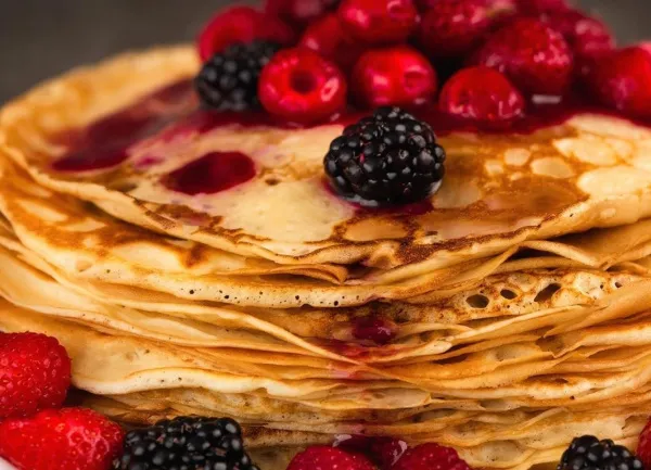 Самарцам дали советы, как есть блины в Масленицу без вреда для ЖКТ